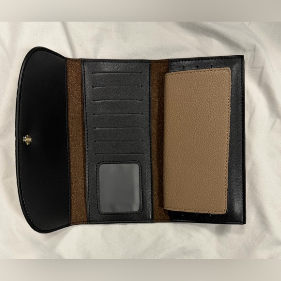 Louis Vuitton Embossed Leather Clasp Wallet - Picture 4 of 5